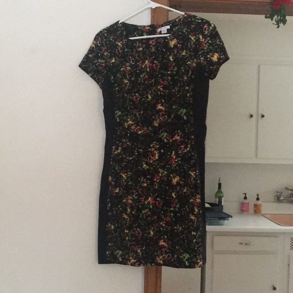 Fitted floral dress!